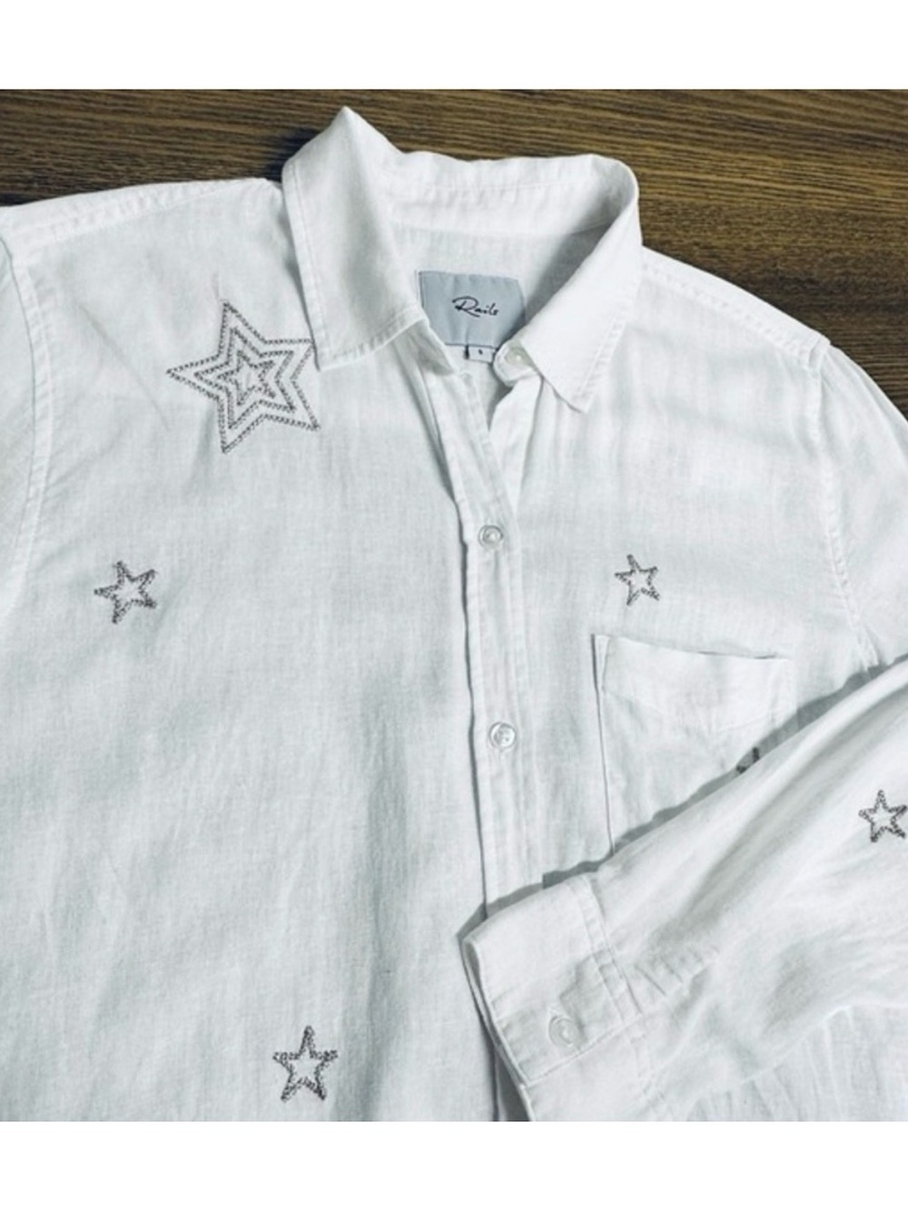 Rails Charli button down metallic gold star white linen blend top, small - Picture 11 of 13